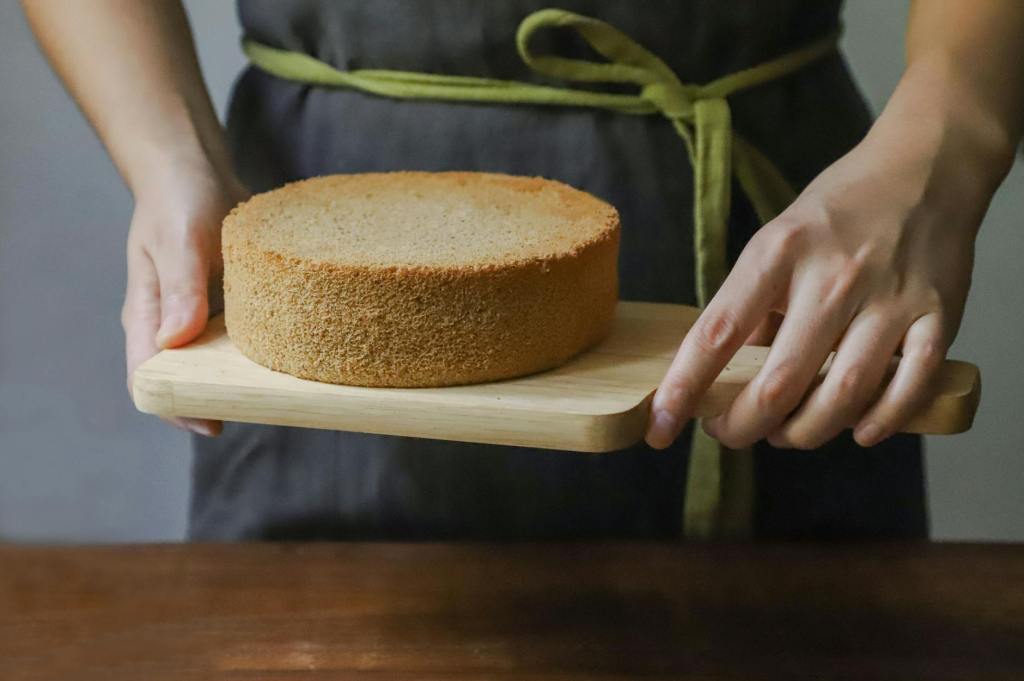 Less frosting, More Cake